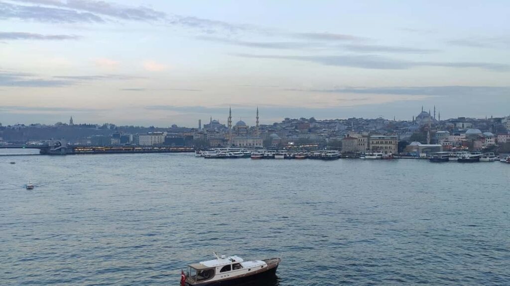 2025 USA LinkedIn Reklam Tarifləri tam kateqoriya üzrə