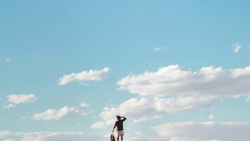 Azrbaycandan reklamclar ucun praktik yol xritsi: Avstriyada Netflix il tannan yaradclar nec tapmaq, dogrulamaq v app yuklmlrini artrmaq ucun kampaniya qurmaq.