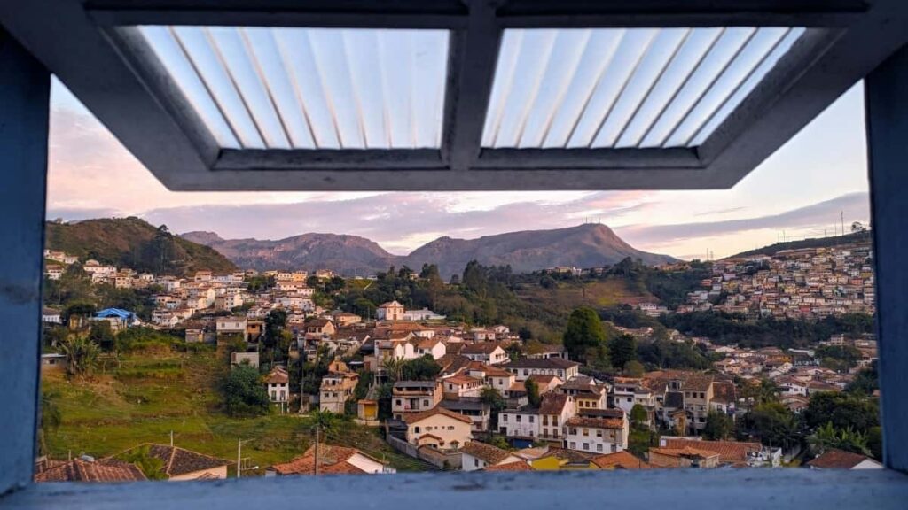 Yeni Zelandiyal WhatsApp yaradclarn tapmaq v vizual mhsul rylri ucun sifaris vermk uzr praktik, addm-addm bldci. Lokal strategiyalar, risklr v laq kanallar.