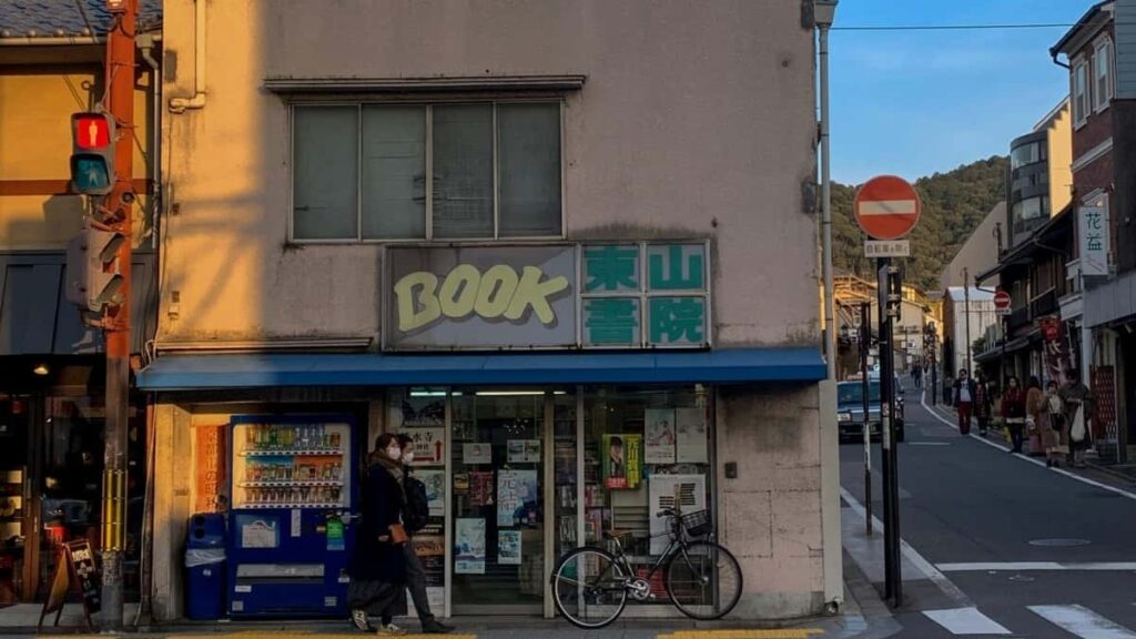 Azrbaycan reklamclar ucun praktik yol xritsi: Rusiya Viber yaradclarn nec tapmaq, qiymtlndirmk v mhsul-led (content-first) konversiyan artrmaq.