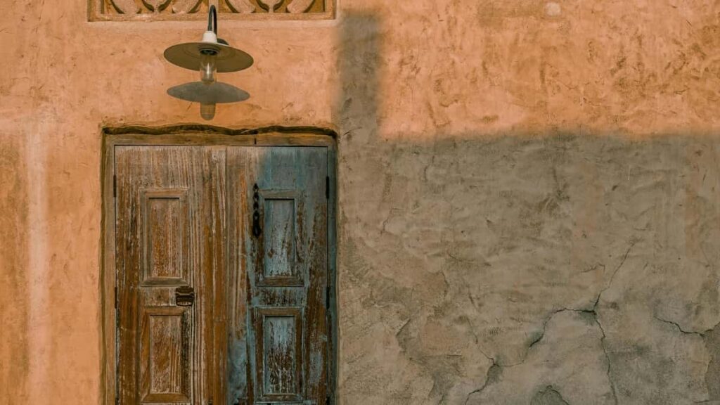 Polsa bazarna yonlmis reklamclar ucun praktik yol xritsi: Xiaohongshu yaradclarn nec tapmaq, yoxlamaq v tcili flash-satslarla satsa cevirmk.