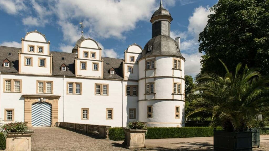 Azrbaycanl yaradclar ucun praktik bldci: Venezuela brendlrini Moj uzrindn mhsuldarlq guide-lar ucun nec tapmaq, yaxnlasmaq v ugurlu mkdaslq qurmaq.